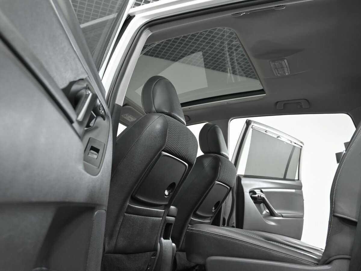 Купить Toyota Verso с пробегом. Фото: #6