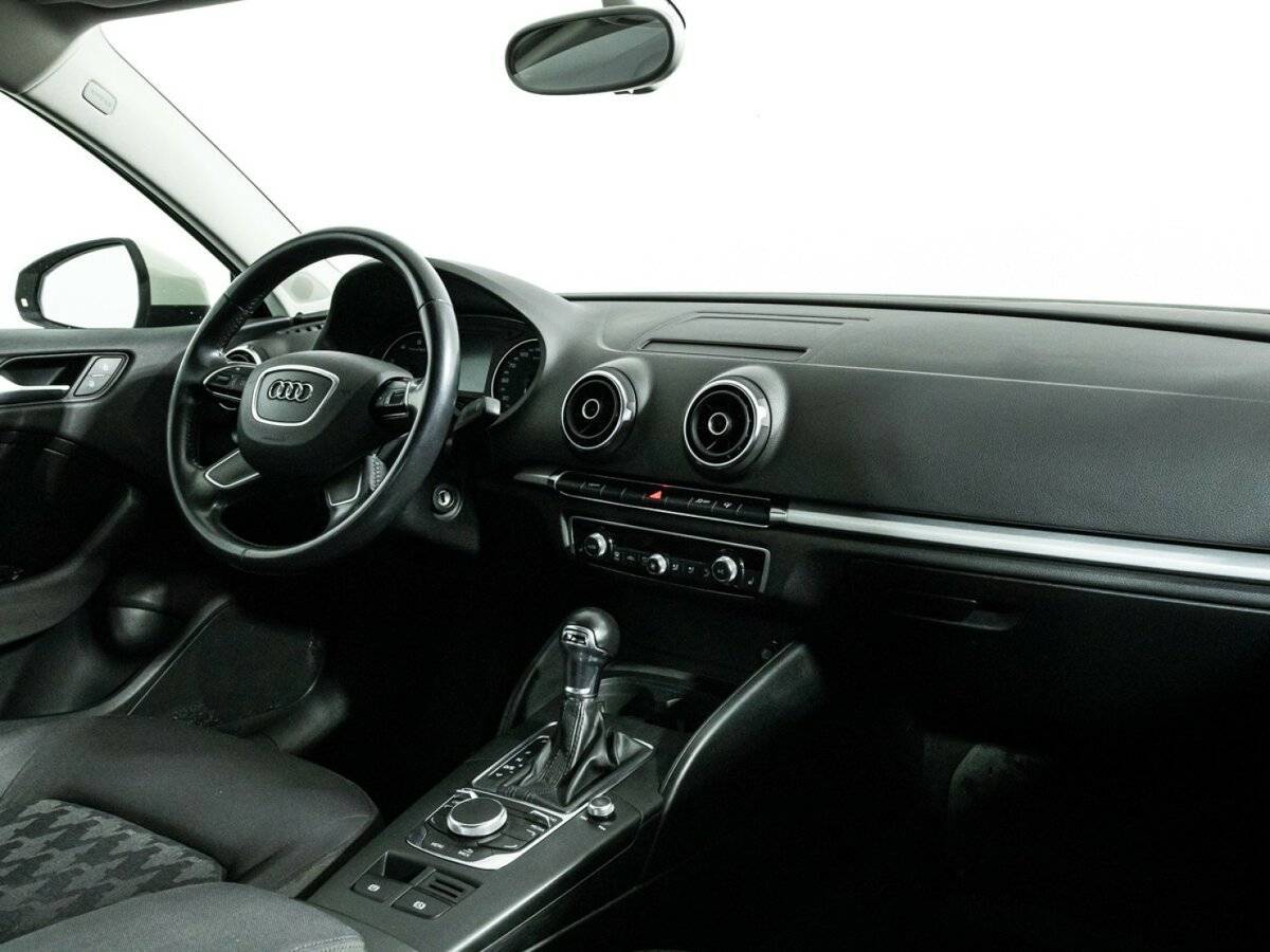 Купить Audi A3 с пробегом. Фото: #8