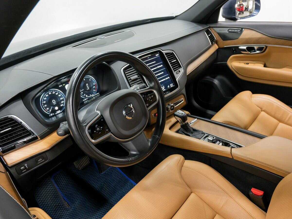 Купить Volvo XC90 с пробегом. Фото: #13