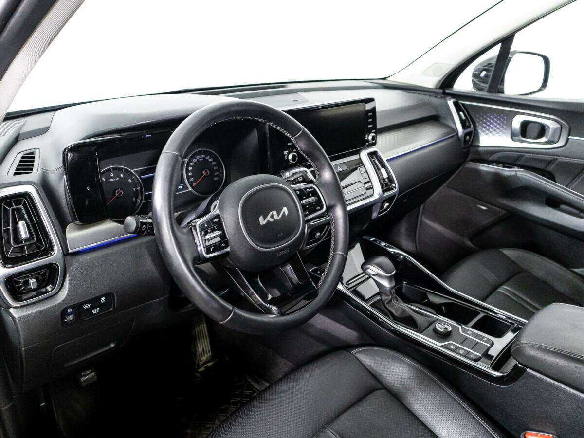 Купить Kia Sorento с пробегом. Фото: #10