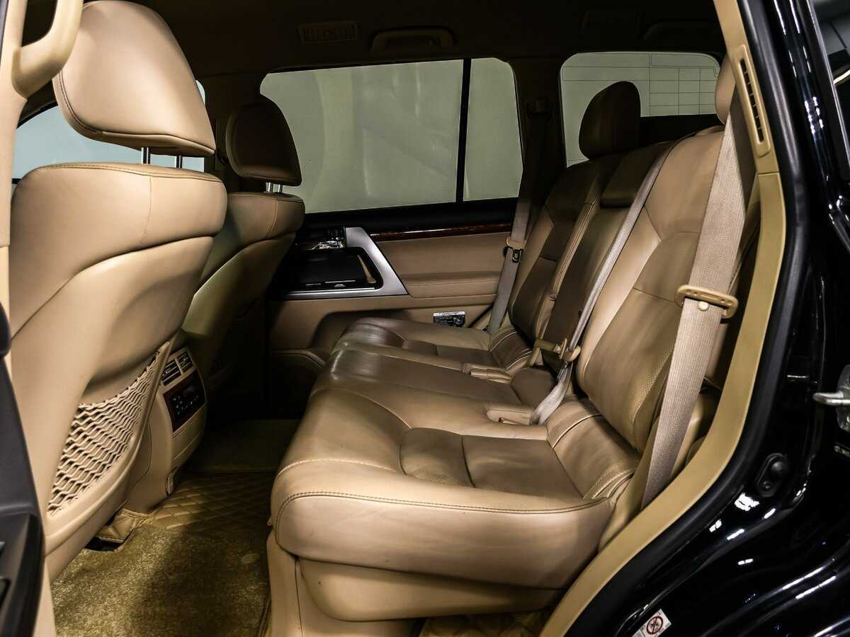 Купить Toyota Land Cruiser с пробегом. Фото: #12