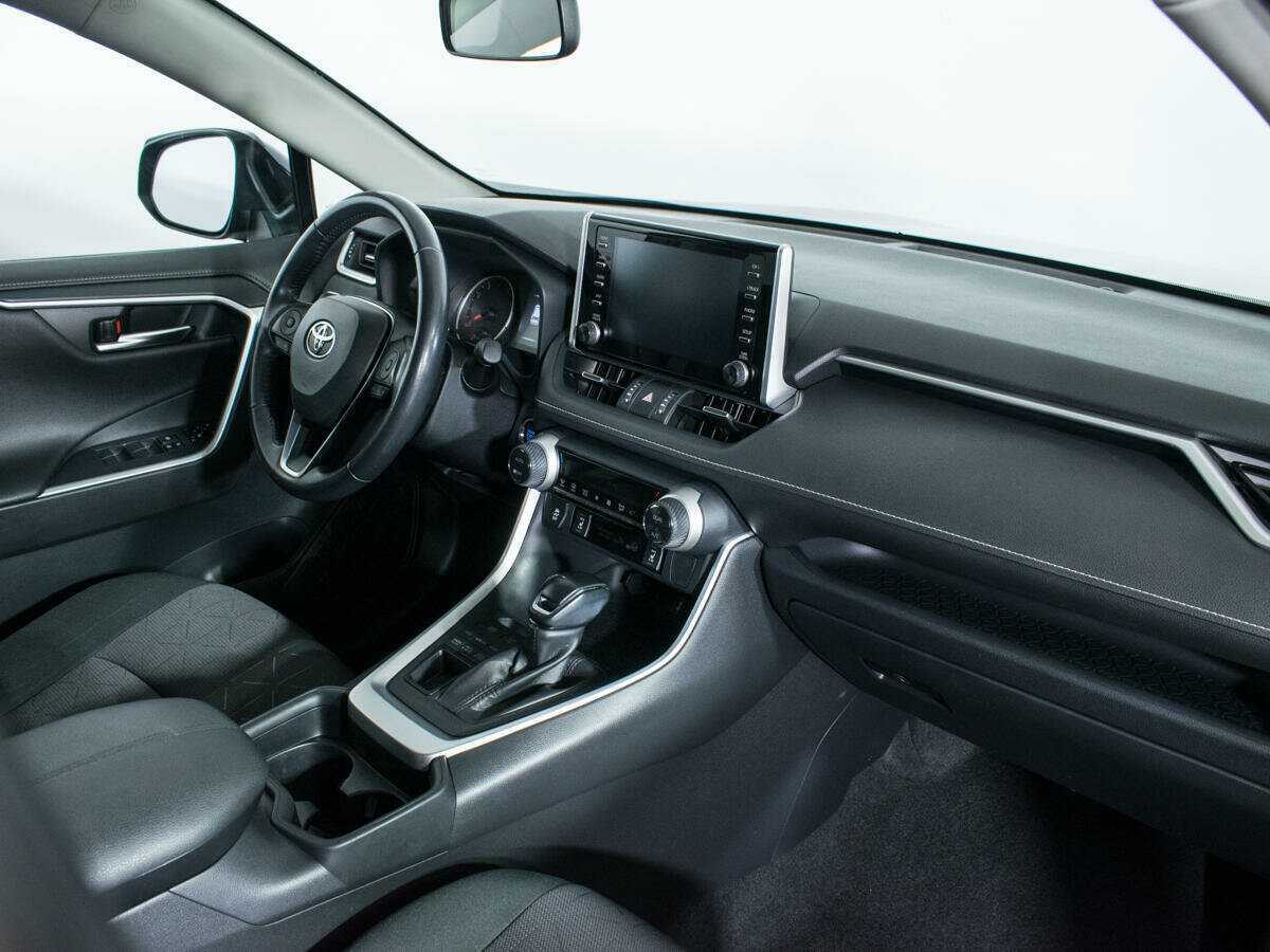 Купить Toyota RAV4 с пробегом. Фото: #4