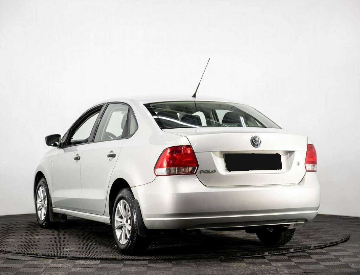 Купить Volkswagen Polo с пробегом. Фото: #3
