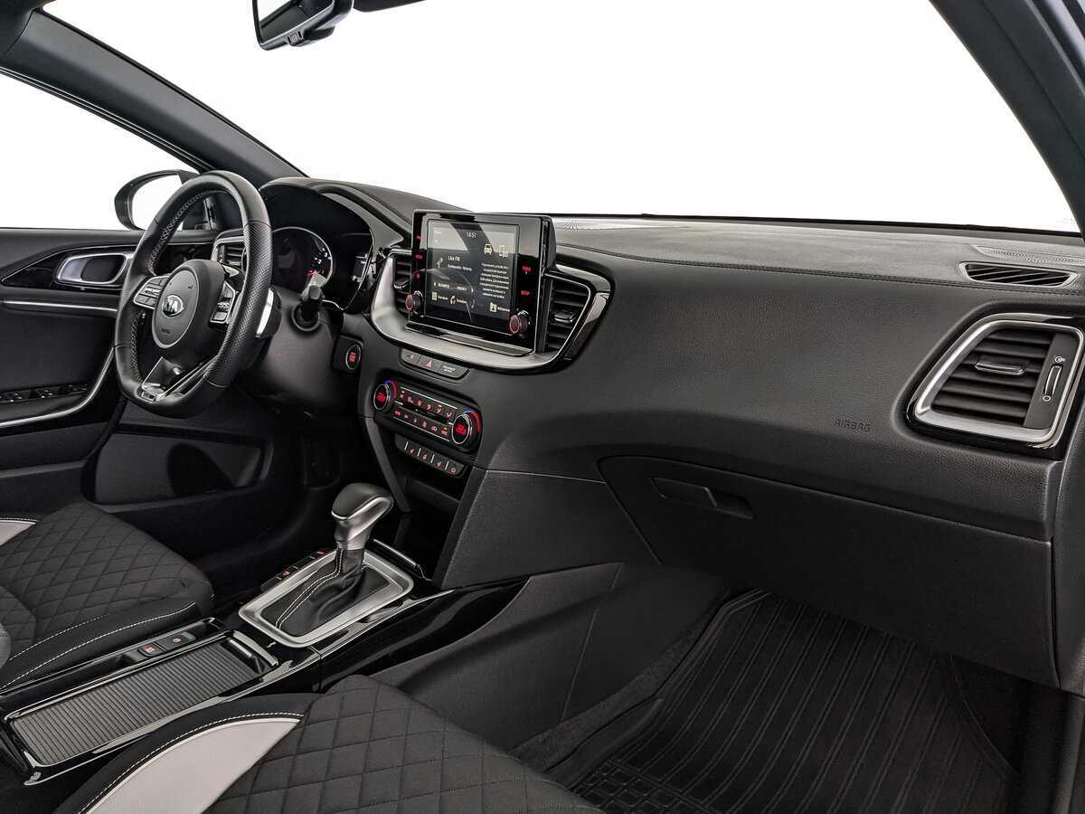 Купить Kia Proceed с пробегом. Фото: #8