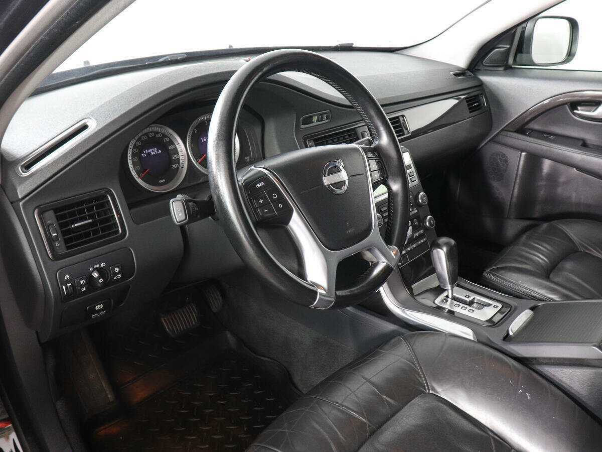 Купить Volvo XC70 с пробегом. Фото: #8
