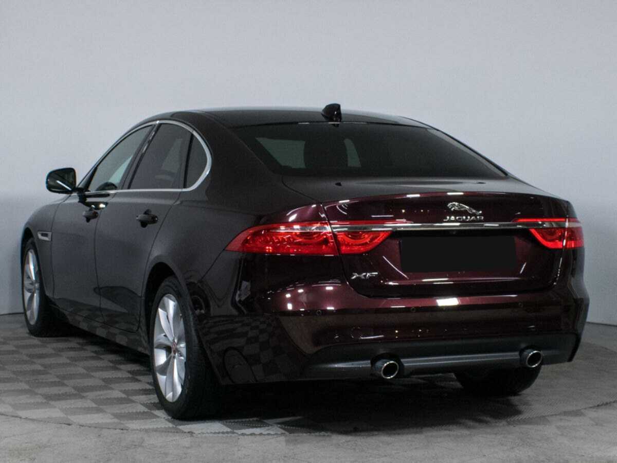 Купить Jaguar XF с пробегом. Фото: #6