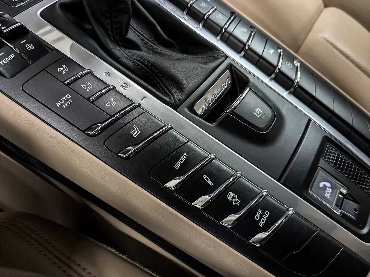 Купить Porsche Macan с пробегом. Фото: #28