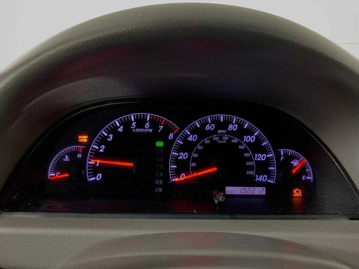 Купить Toyota Camry с пробегом. Фото: #11