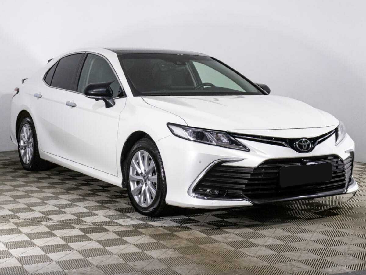 Купить Toyota Camry с пробегом. Фото: #2
