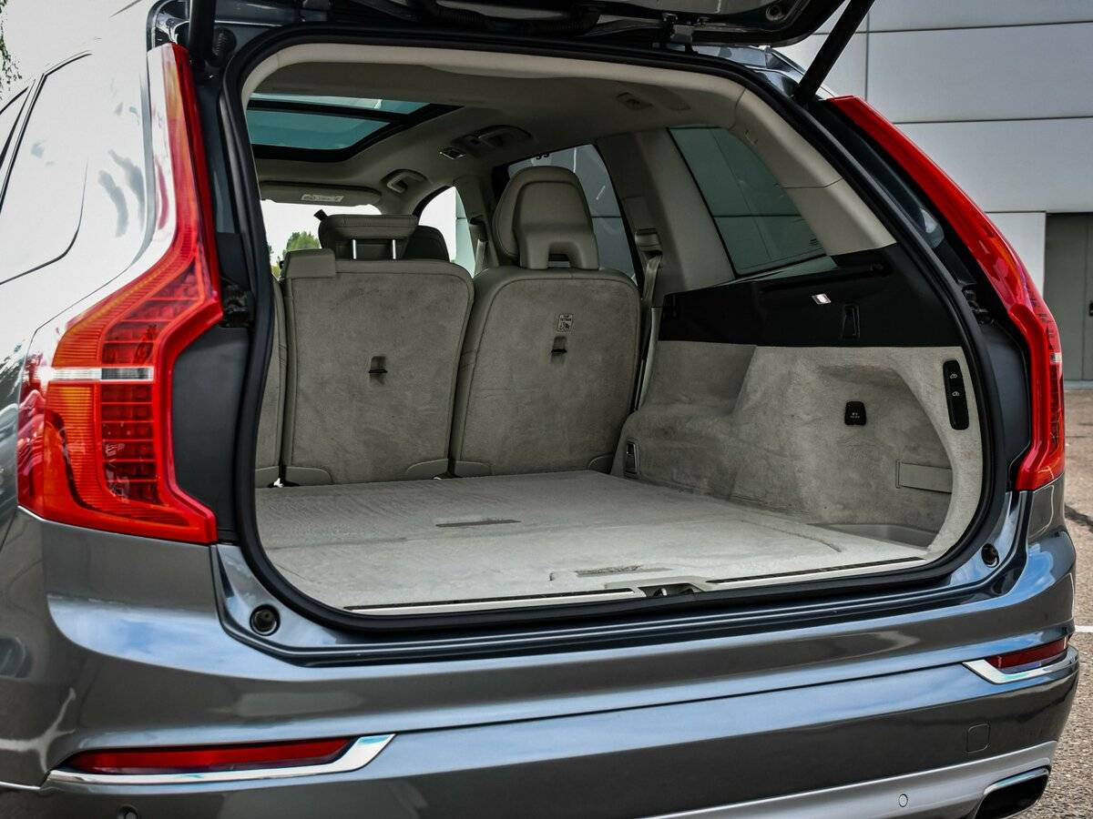 Купить Volvo XC90 с пробегом. Фото: #21