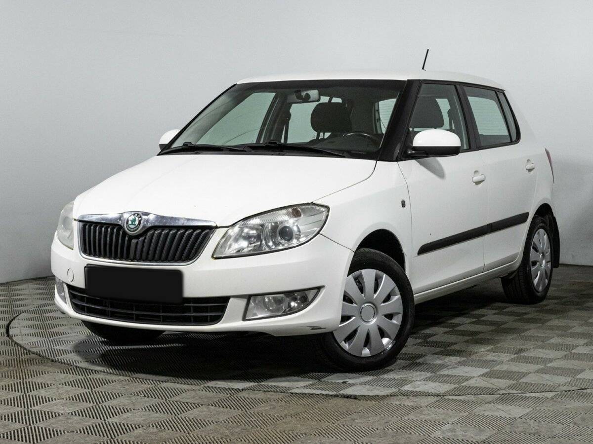 Купить Skoda Fabia с пробегом. Посмотреть фото