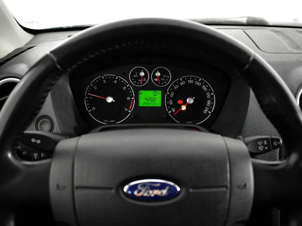 Купить Ford Fusion с пробегом. Фото: #10