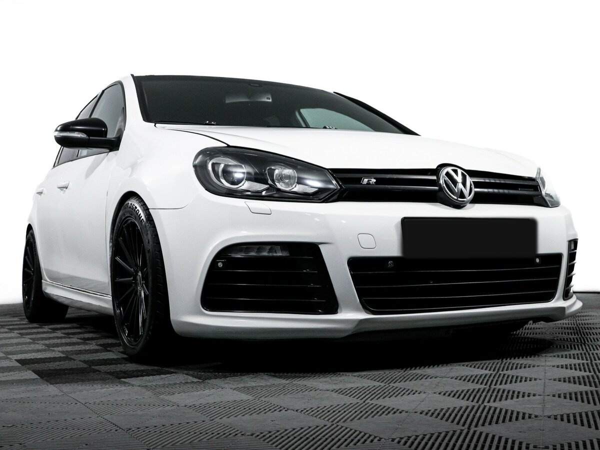 Купить Volkswagen Golf R с пробегом. Фото: #18