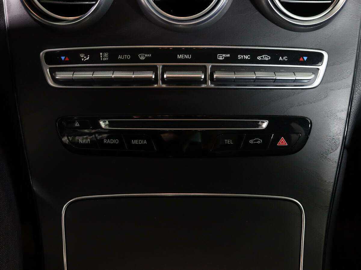 Купить Mercedes-Benz GLC с пробегом. Фото: #17