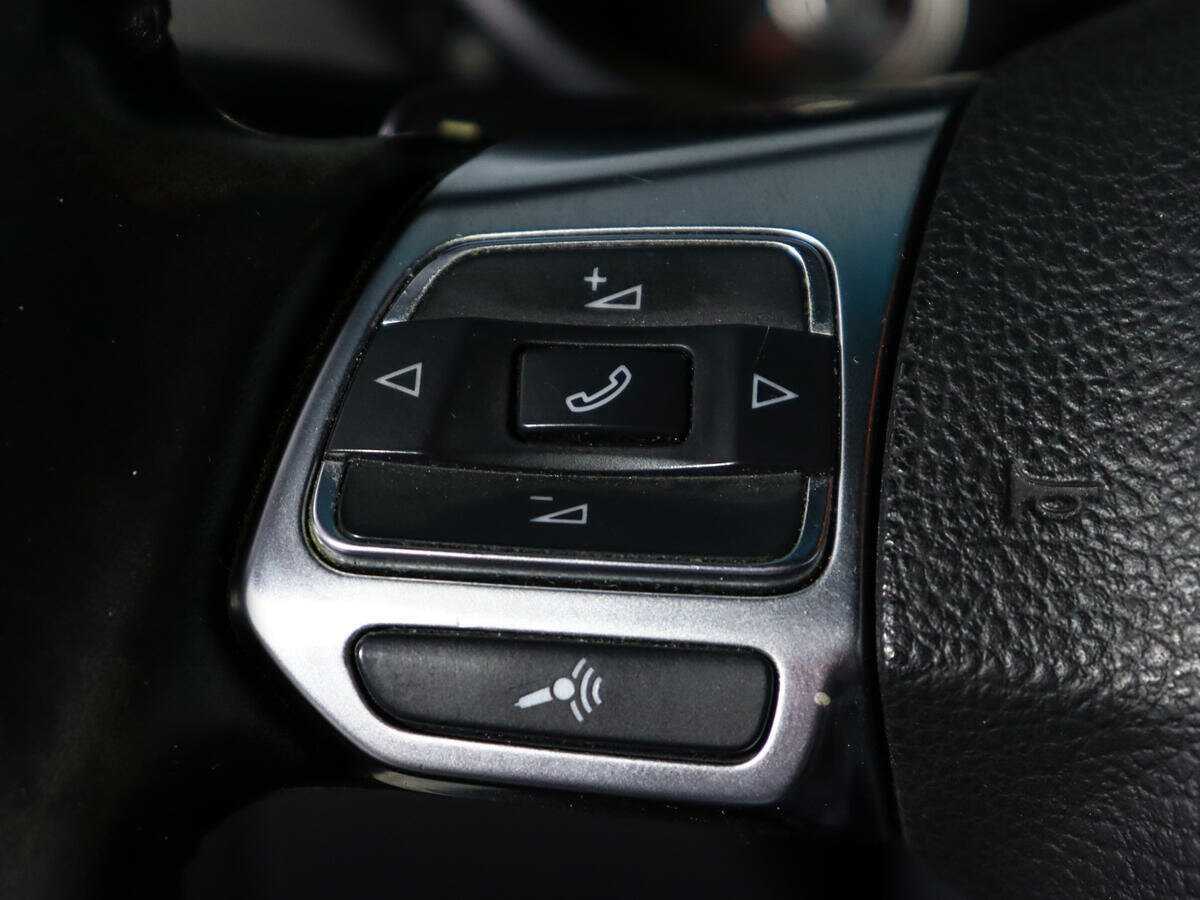 Купить Volkswagen Golf GTI с пробегом. Фото: #16