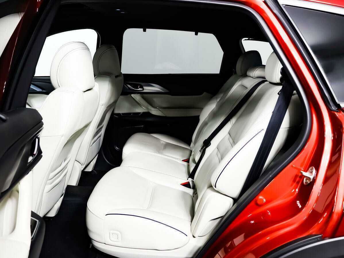 Купить Mazda CX-9 с пробегом. Фото: #11