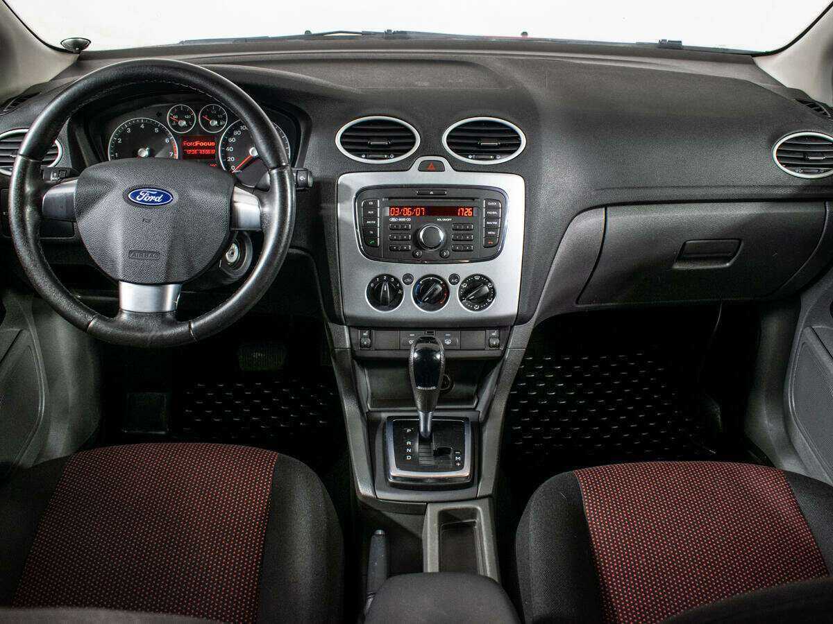 Купить Ford Focus с пробегом. Фото: #11