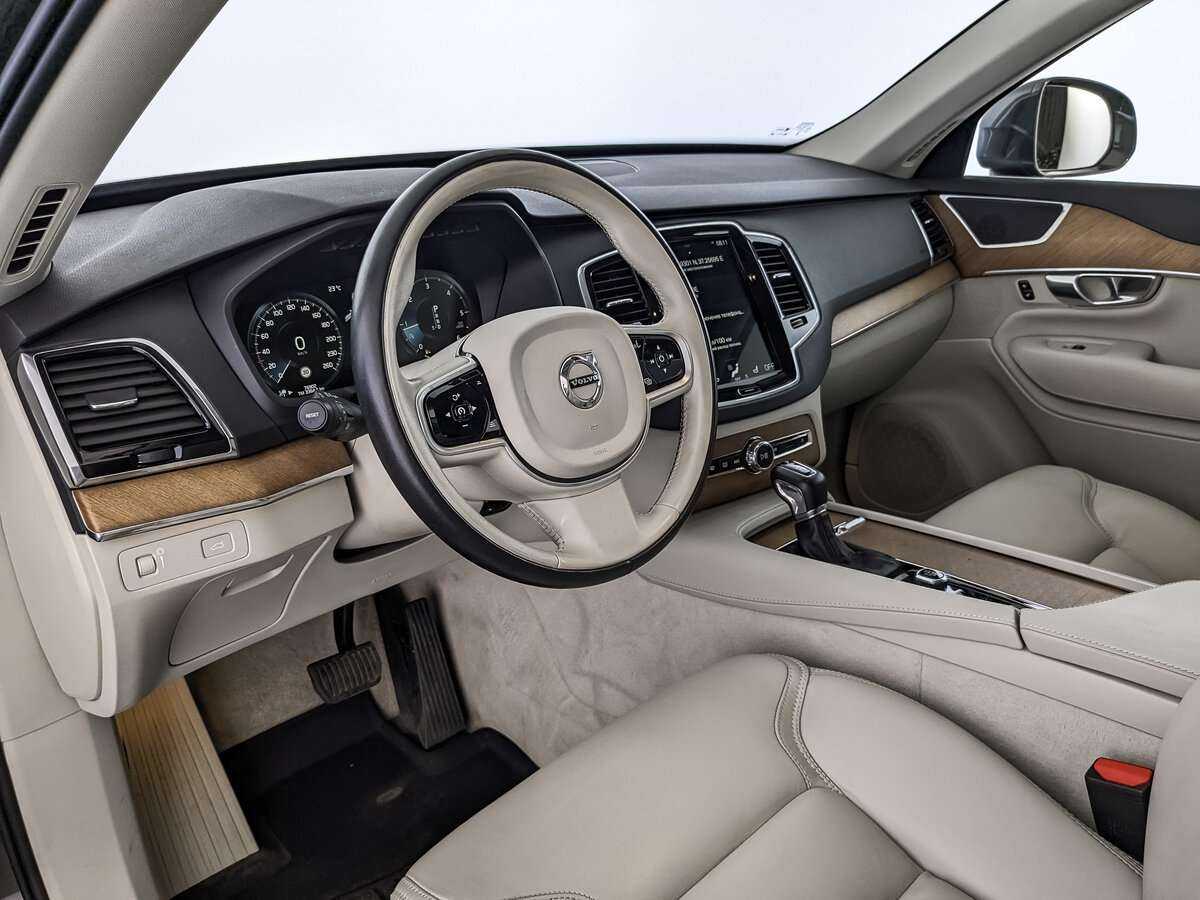 Купить Volvo XC90 с пробегом. Фото: #13