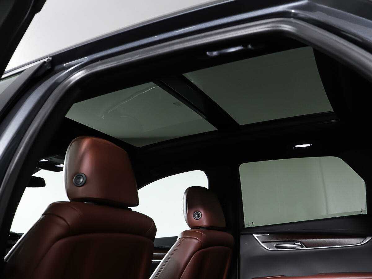 Купить Cadillac XT5 с пробегом. Фото: #11