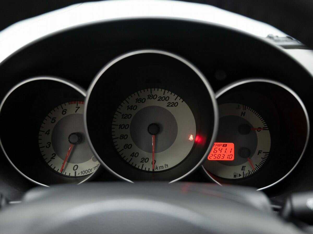Купить Mazda 3 с пробегом. Фото: #15