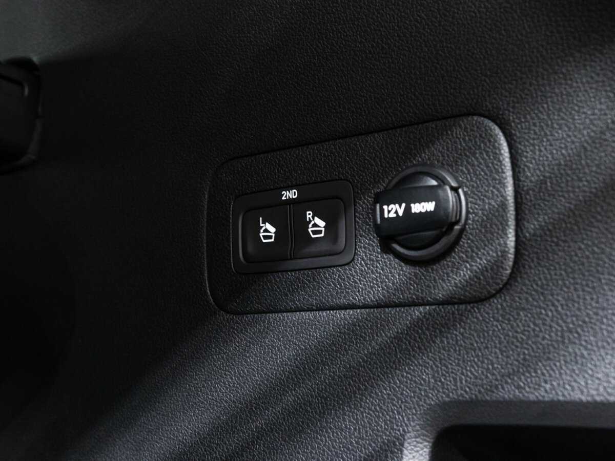 Купить Hyundai Santa Fe с пробегом. Фото: #16