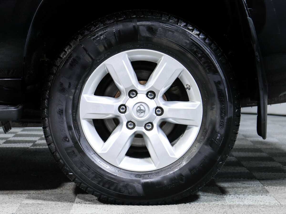 Купить Toyota Land Cruiser Prado с пробегом. Фото: #14