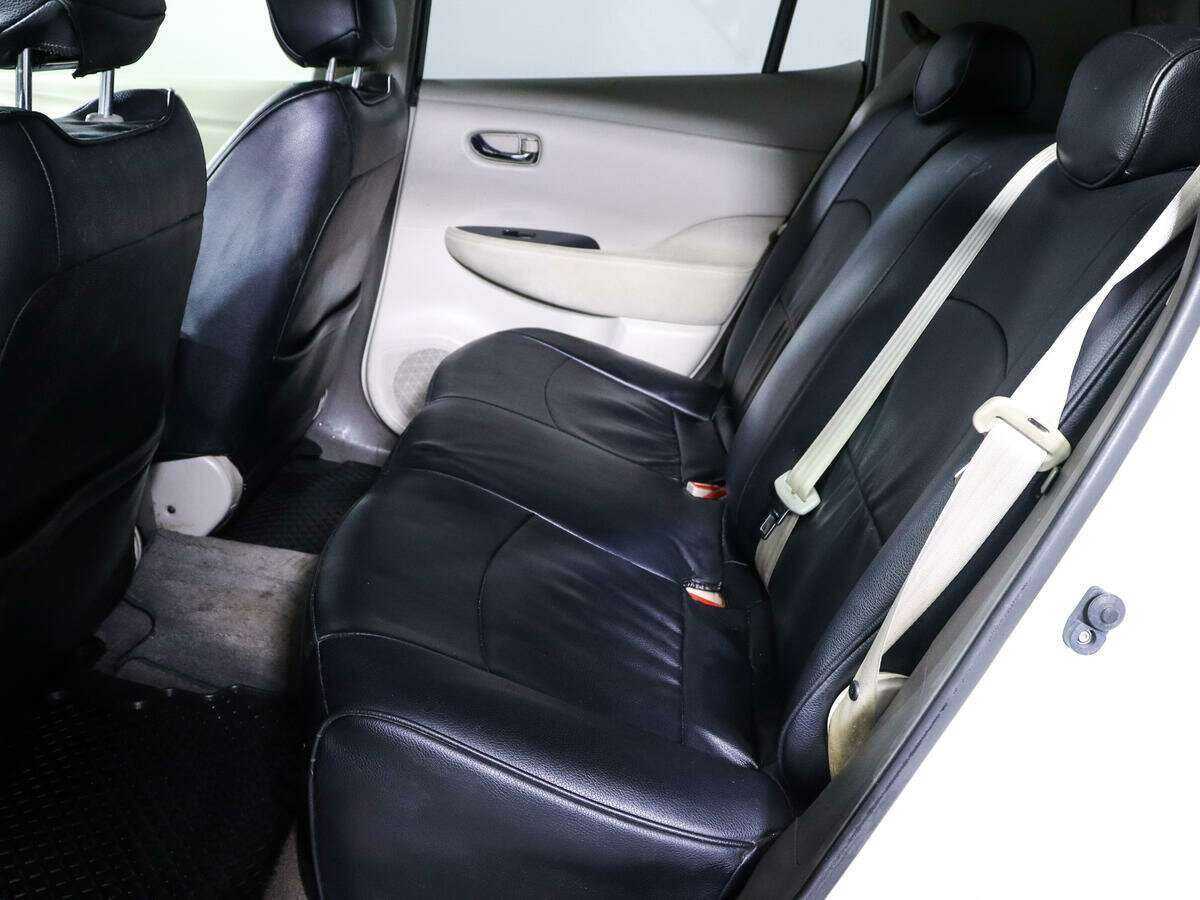 Купить Nissan Leaf с пробегом. Фото: #7