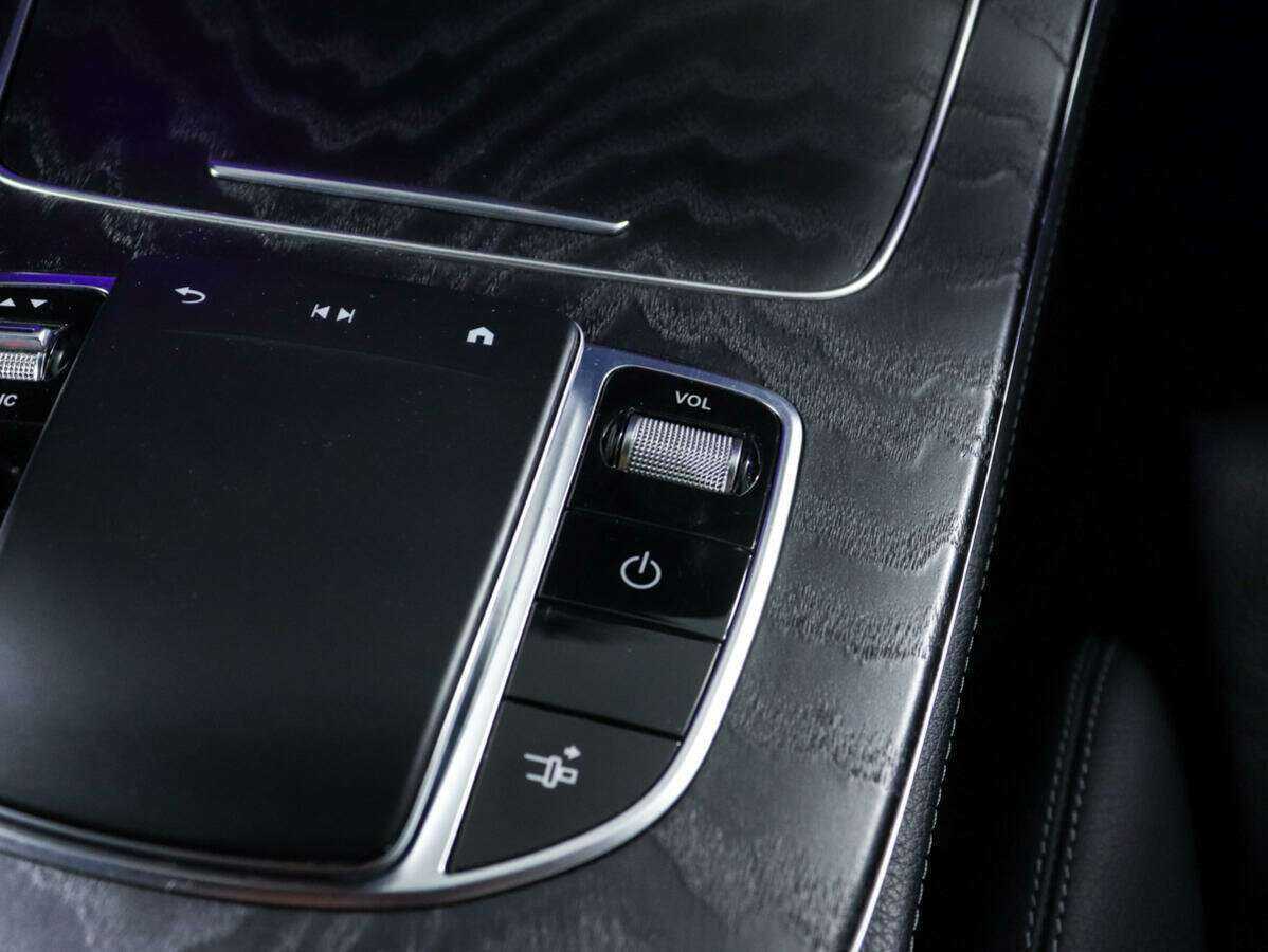 Купить Mercedes-Benz E-Класс с пробегом. Фото: #16