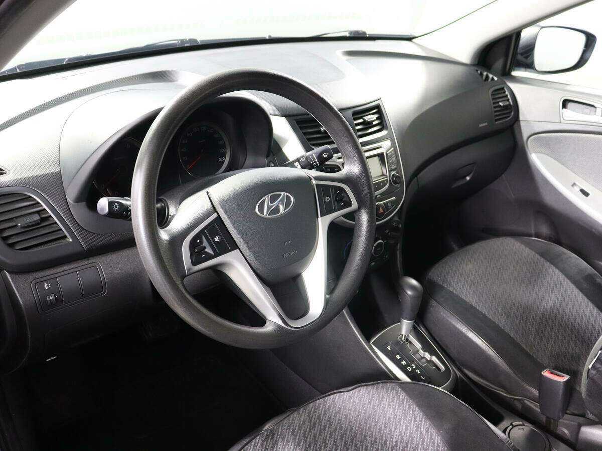 Купить Hyundai Solaris с пробегом. Фото: #13
