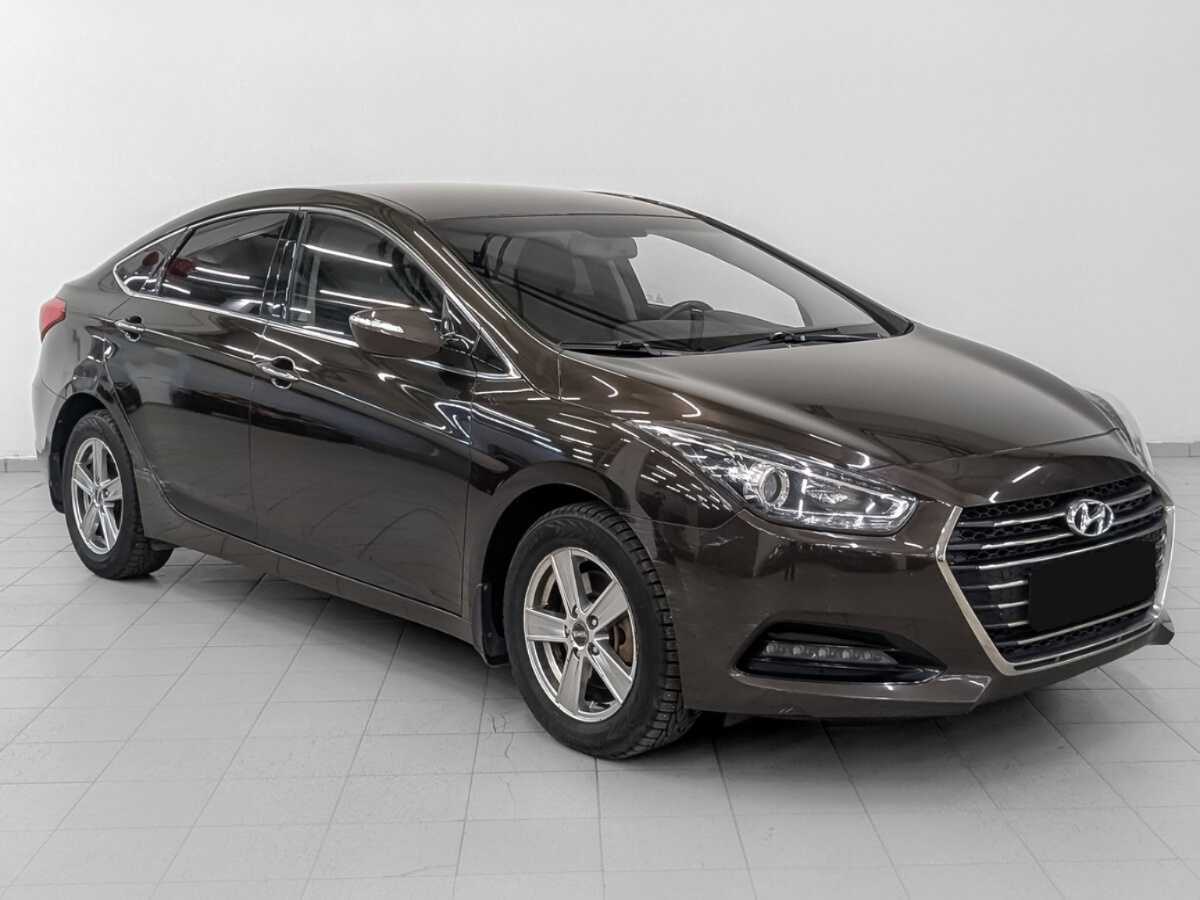 Купить Hyundai i40 с пробегом. Фото: #2