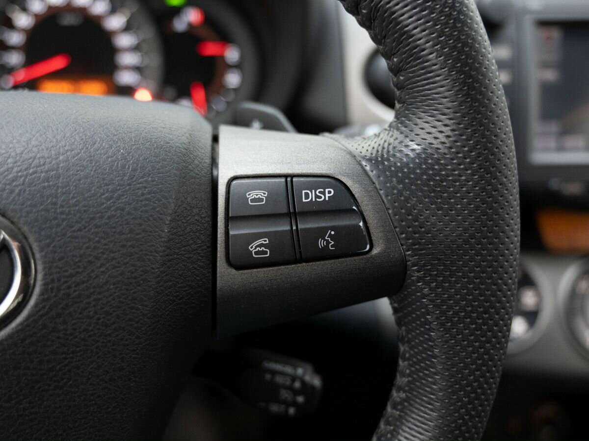 Купить Toyota RAV4 с пробегом. Фото: #19