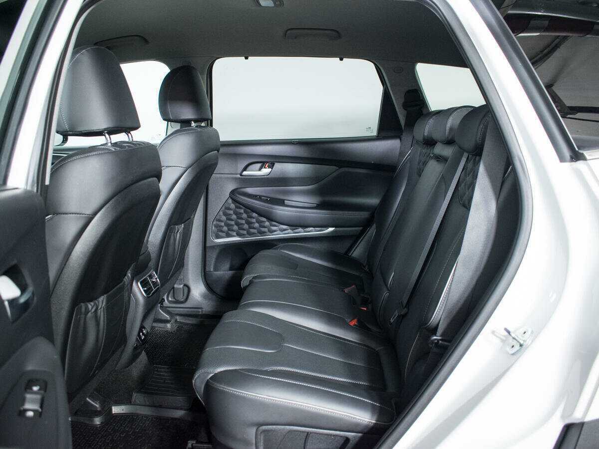 Купить Hyundai Santa Fe с пробегом. Фото: #9