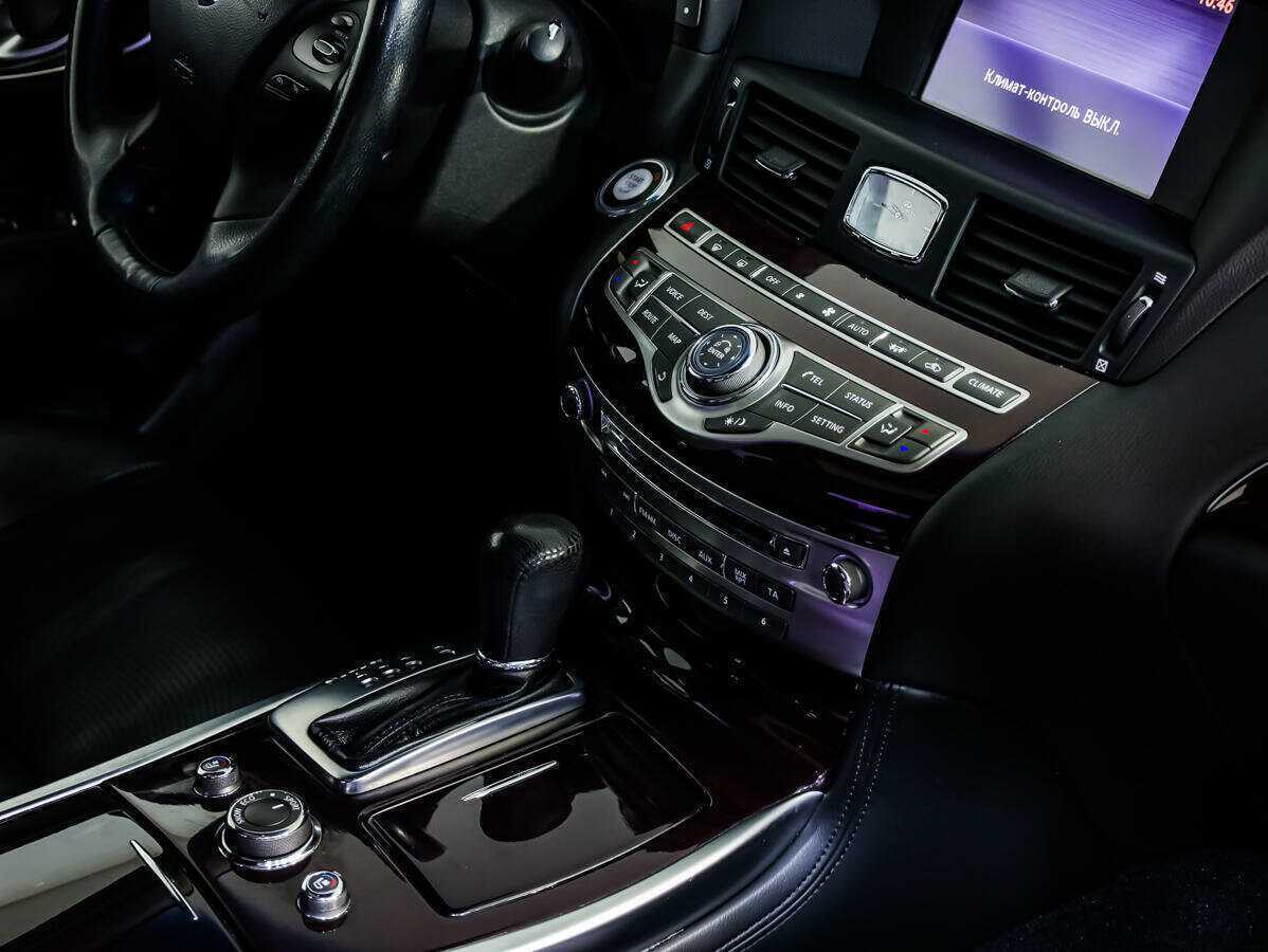 Купить Infiniti M с пробегом. Фото: #17