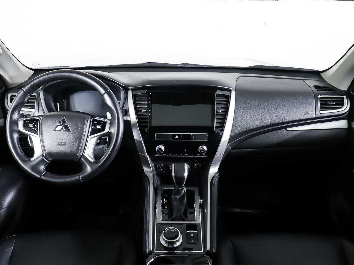 Купить Mitsubishi Pajero Sport с пробегом. Фото: #11