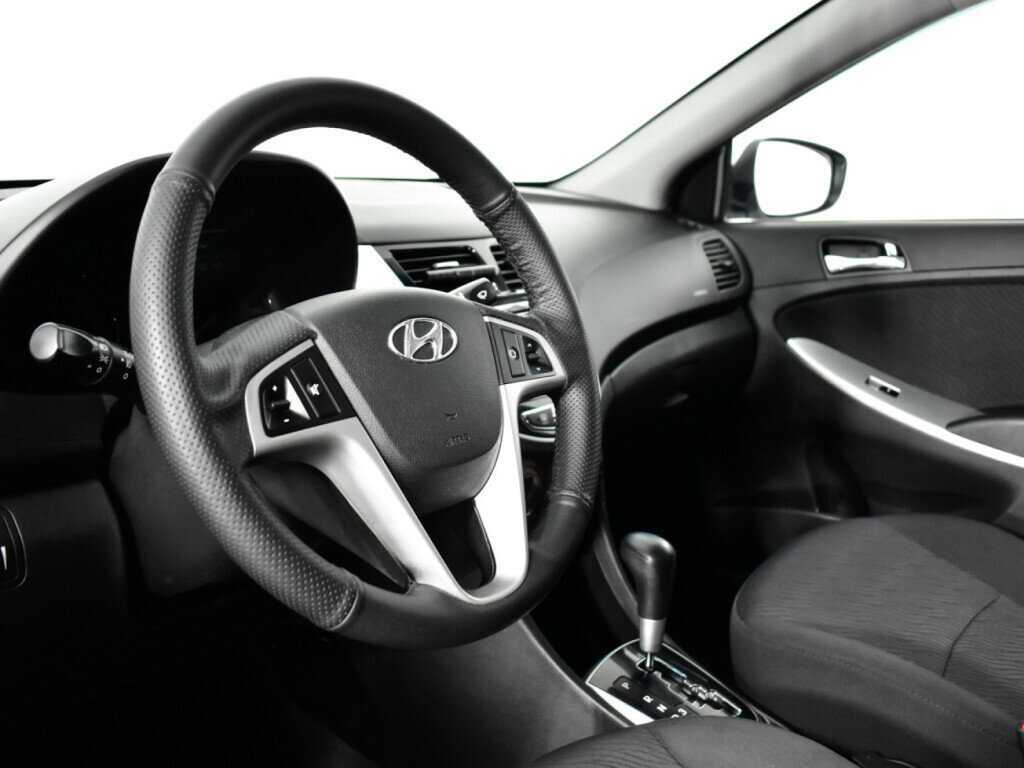 Купить Hyundai Solaris с пробегом. Фото: #12
