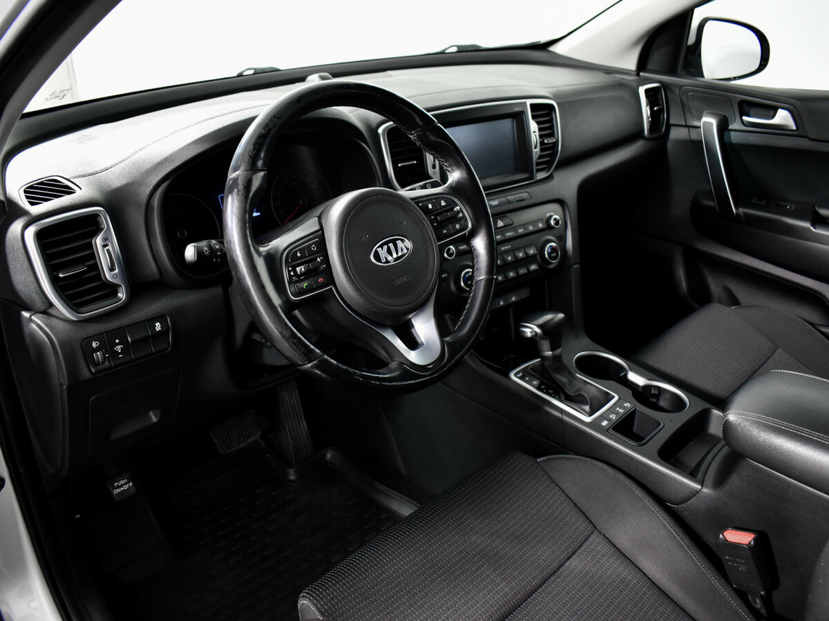 Купить Kia Sportage с пробегом. Фото: #8