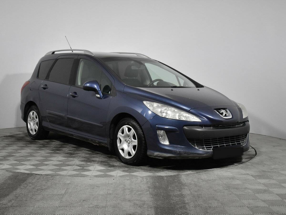 Купить Peugeot 308 с пробегом. Фото: #2