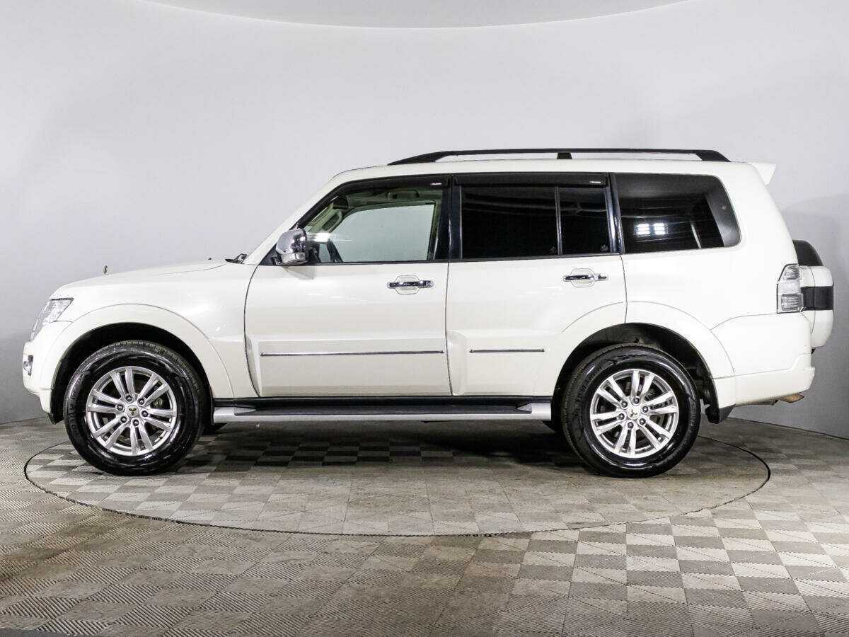 Купить Mitsubishi Pajero с пробегом. Фото: #7