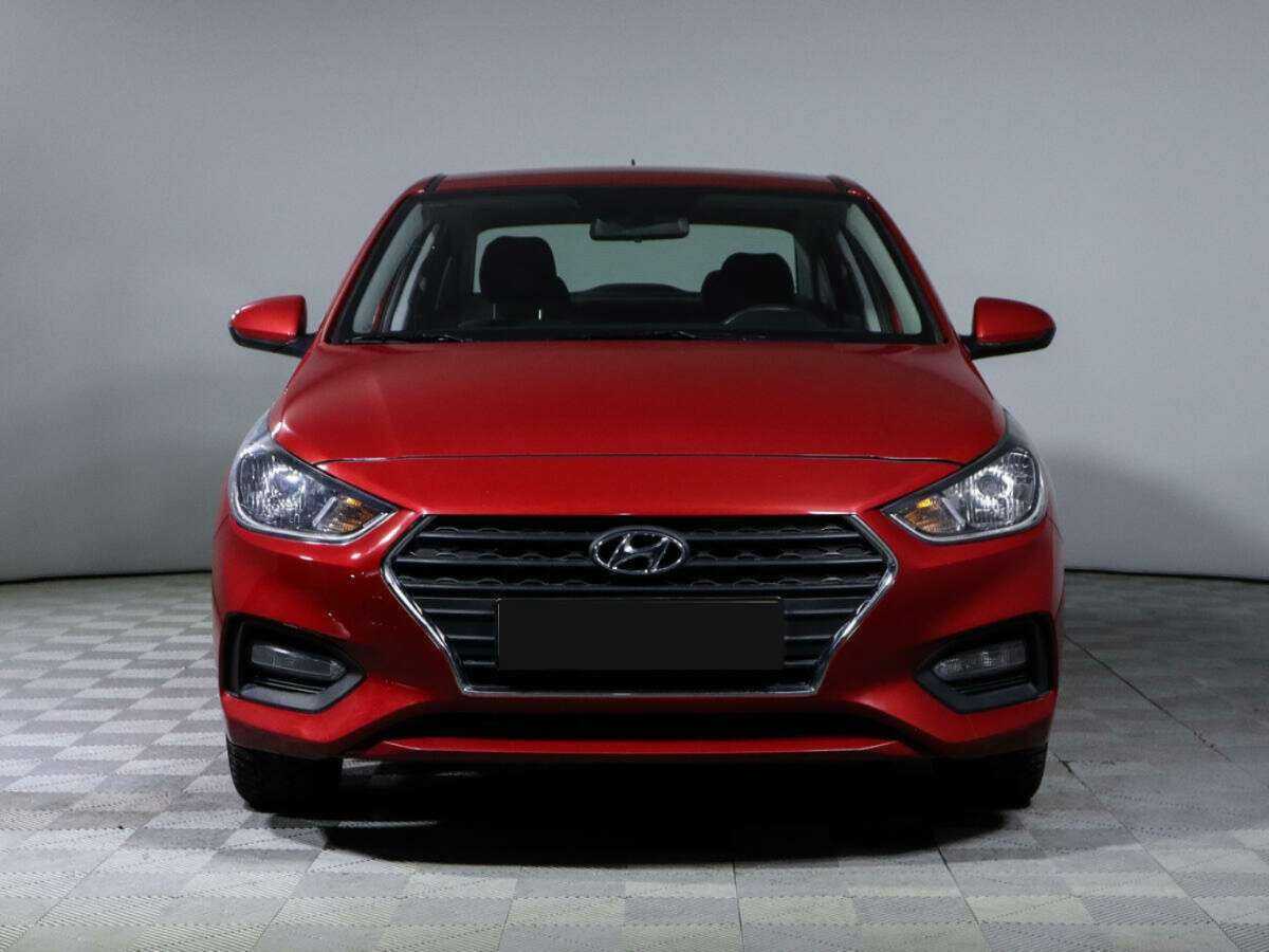 Купить Hyundai Solaris с пробегом. Фото: #1