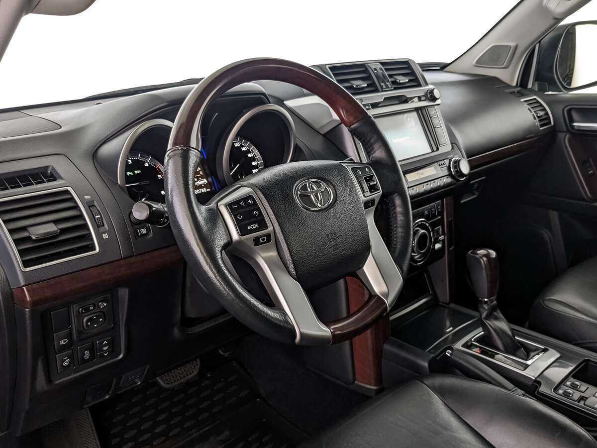 Купить Toyota Land Cruiser Prado с пробегом. Фото: #9