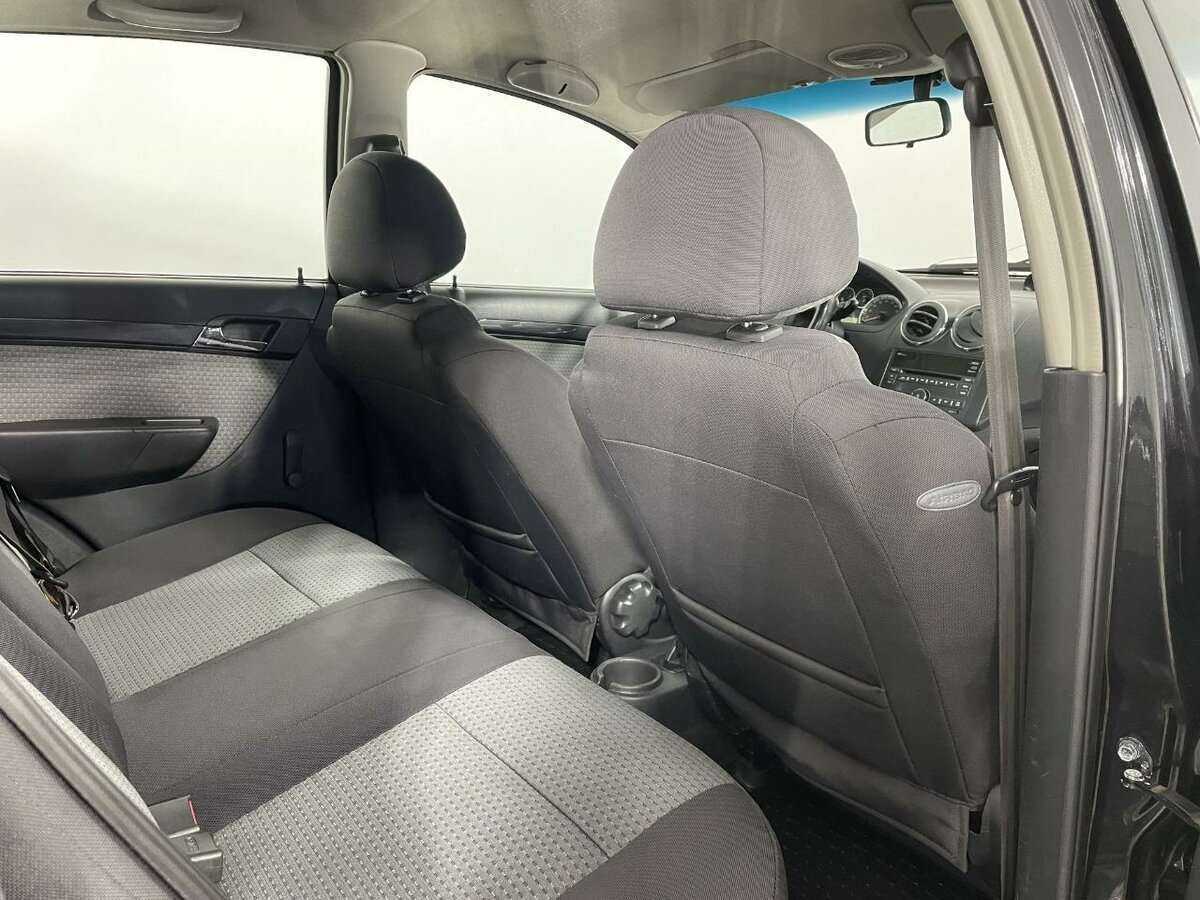Купить Chevrolet Aveo с пробегом. Фото: #14