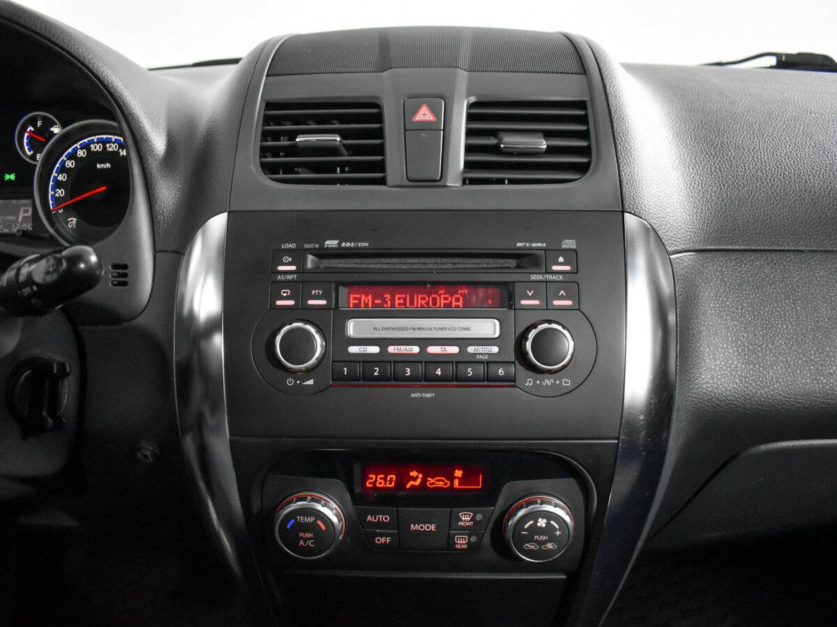 Купить Suzuki SX4 с пробегом. Фото: #11