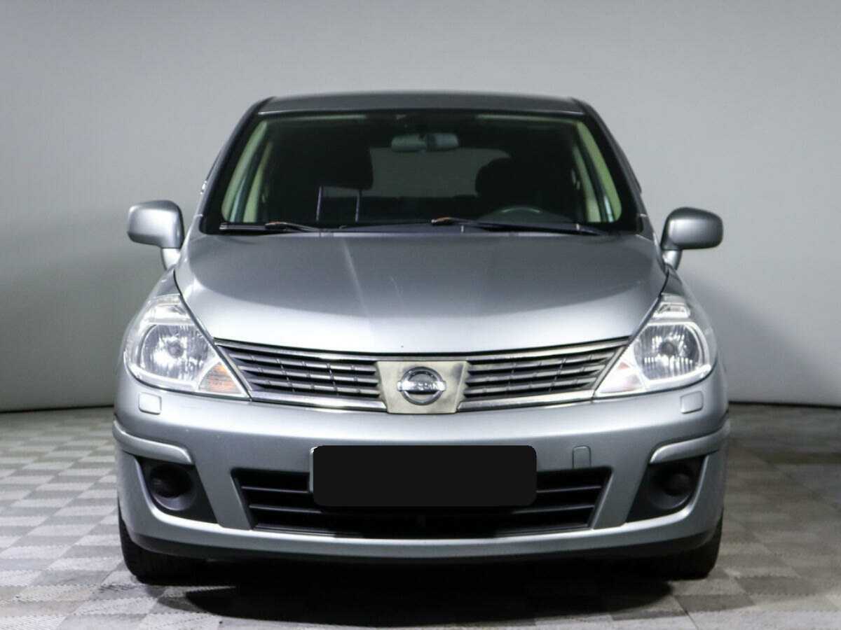 Купить Nissan Tiida с пробегом. Фото: #1