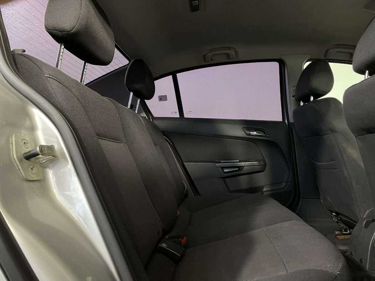 Купить Opel Astra с пробегом. Фото: #14
