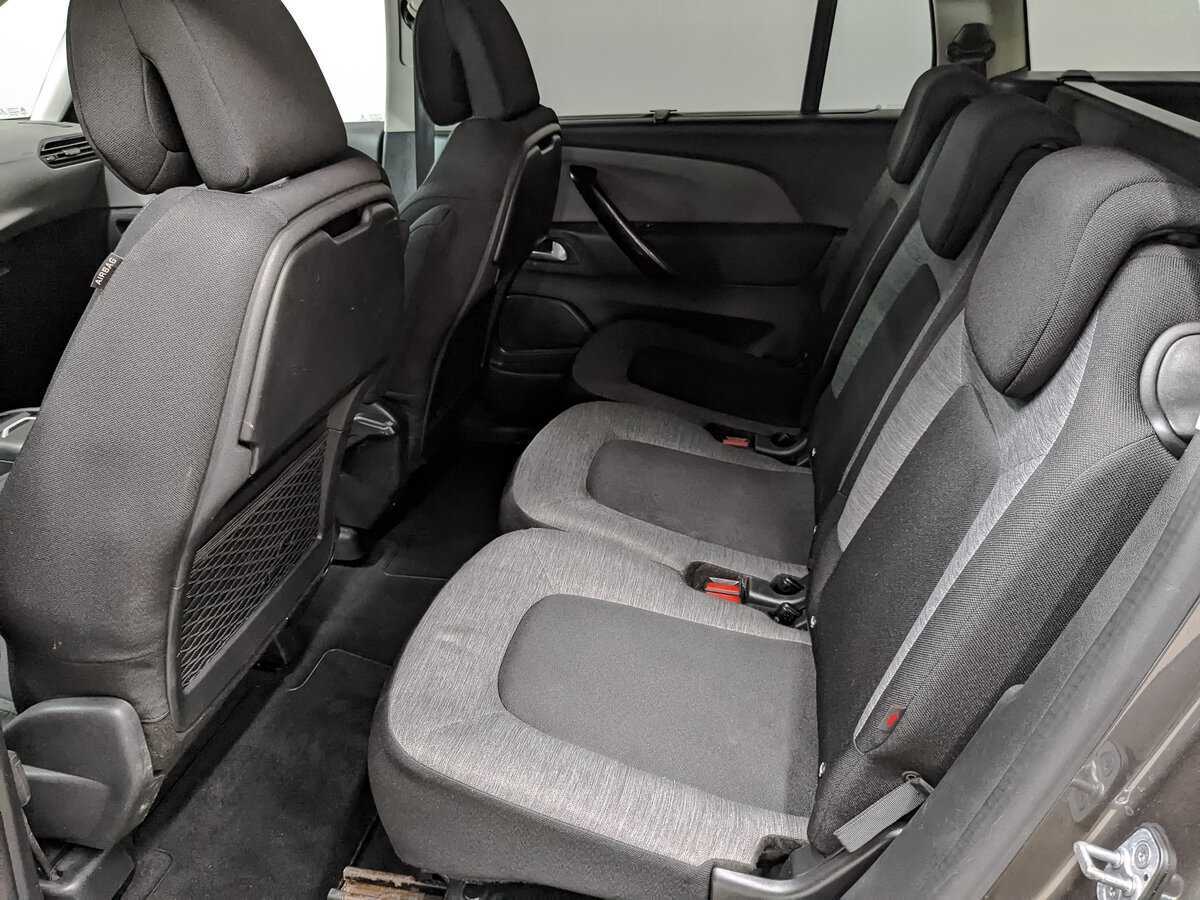 Купить Citroen C4 Picasso с пробегом. Фото: #17