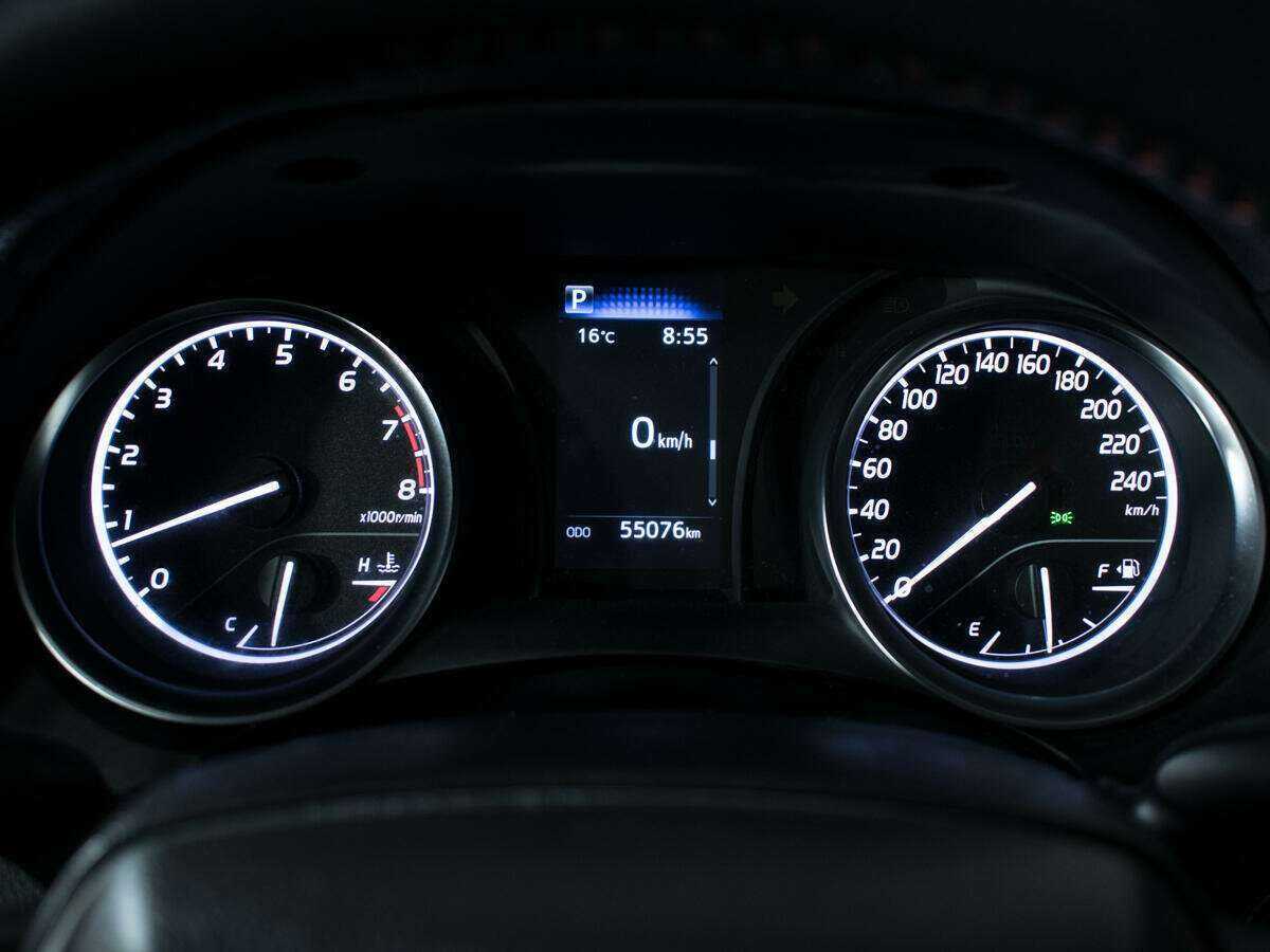 Купить Toyota Camry с пробегом. Фото: #10