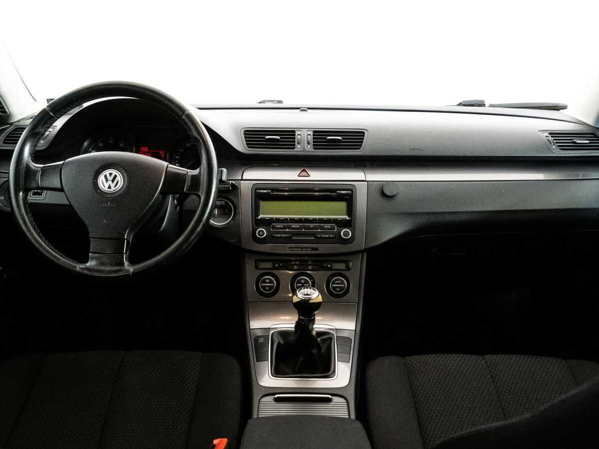 Купить Volkswagen Passat с пробегом. Фото: #7