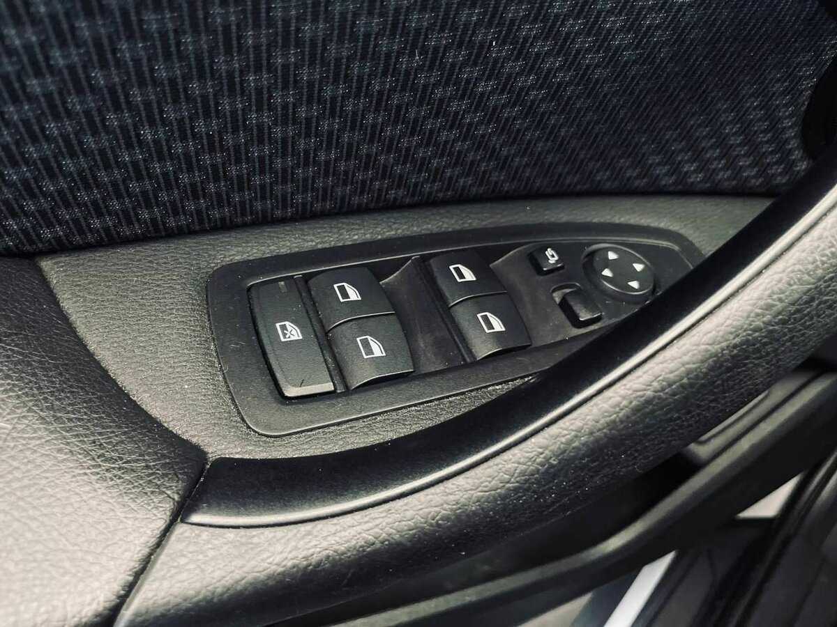 Купить BMW X1 с пробегом. Фото: #11