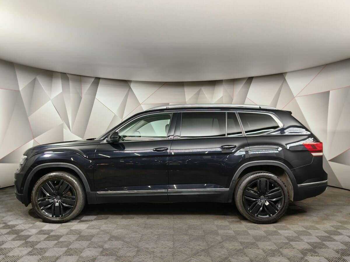 Купить Volkswagen Teramont с пробегом. Фото: #4