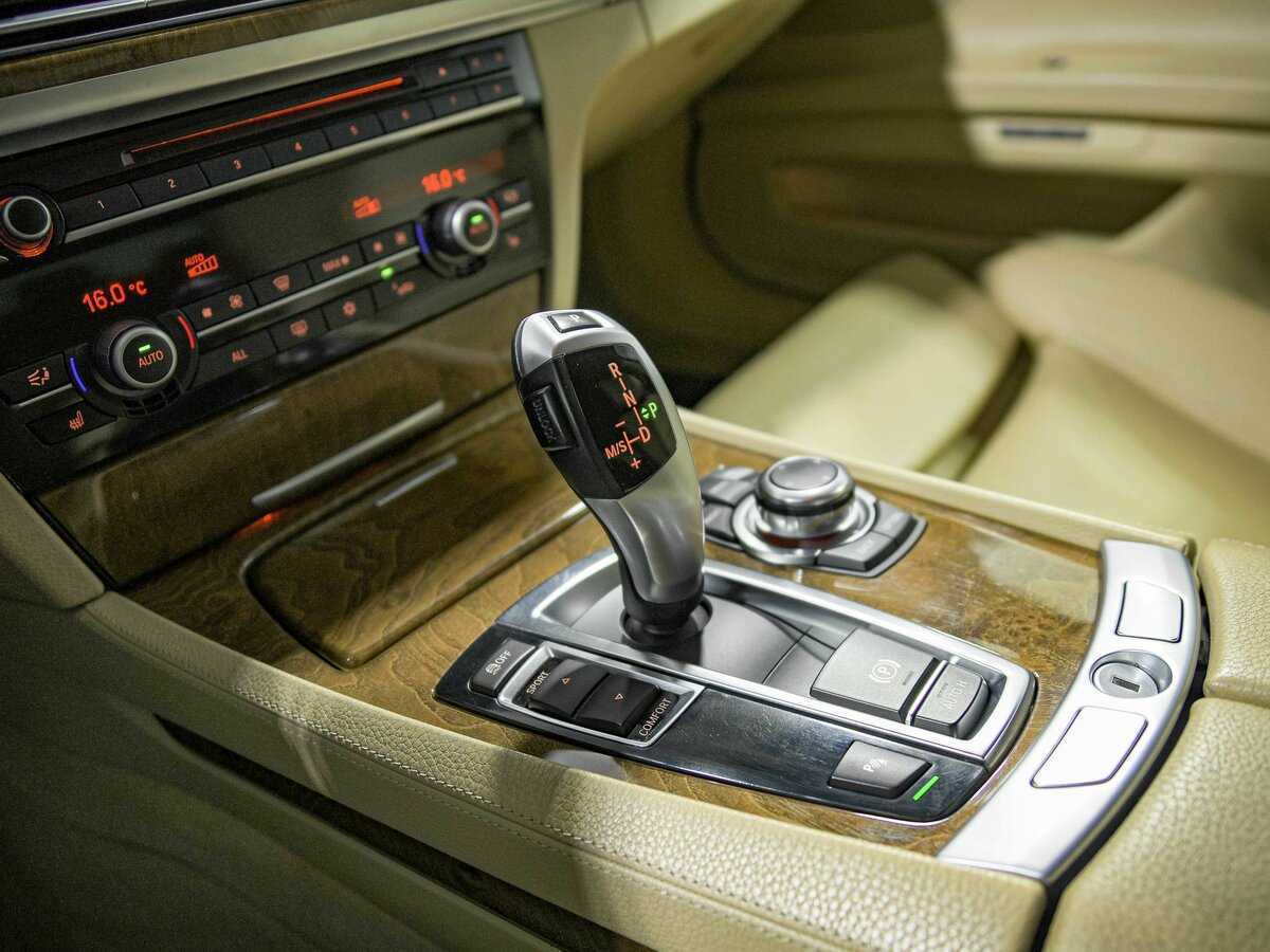 Купить BMW 7 серии с пробегом. Фото: #10